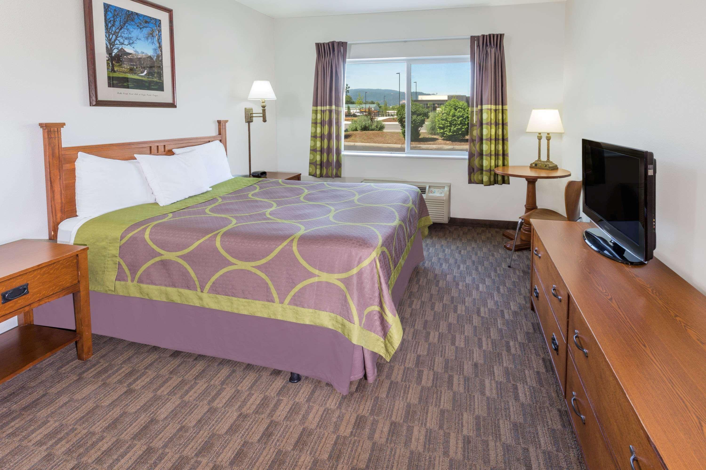 Super 8 By Wyndham Central Pt Medford Central Point Eksteriør bilde
